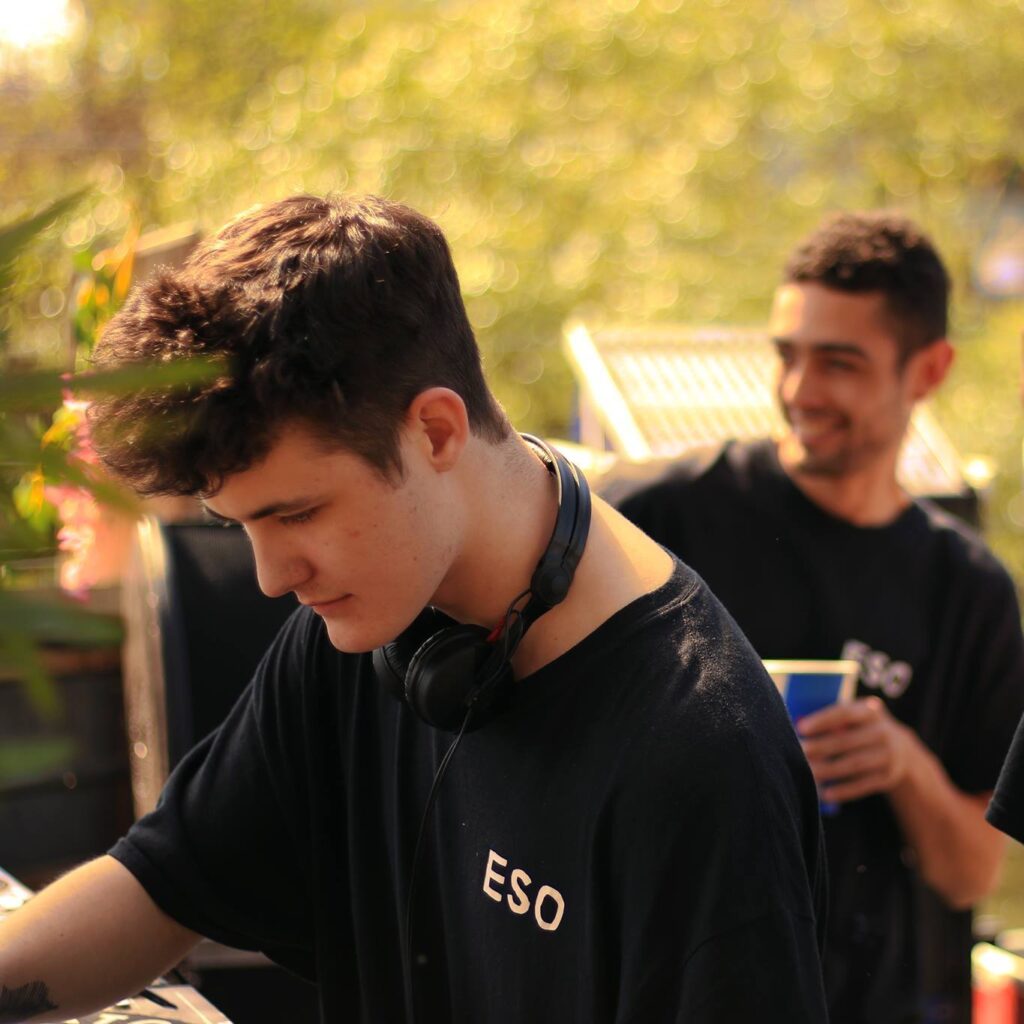 Premiere: Blumey Releases Slumped, Eerie New Track “Whale Talk” [NS001]