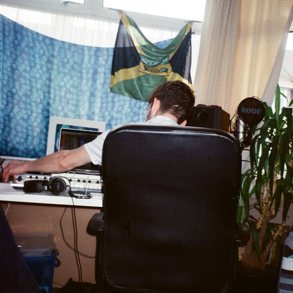 Premiere: Rygby Shares Mellow, Summery “003” From New EP ‘Grime Rave Tools’