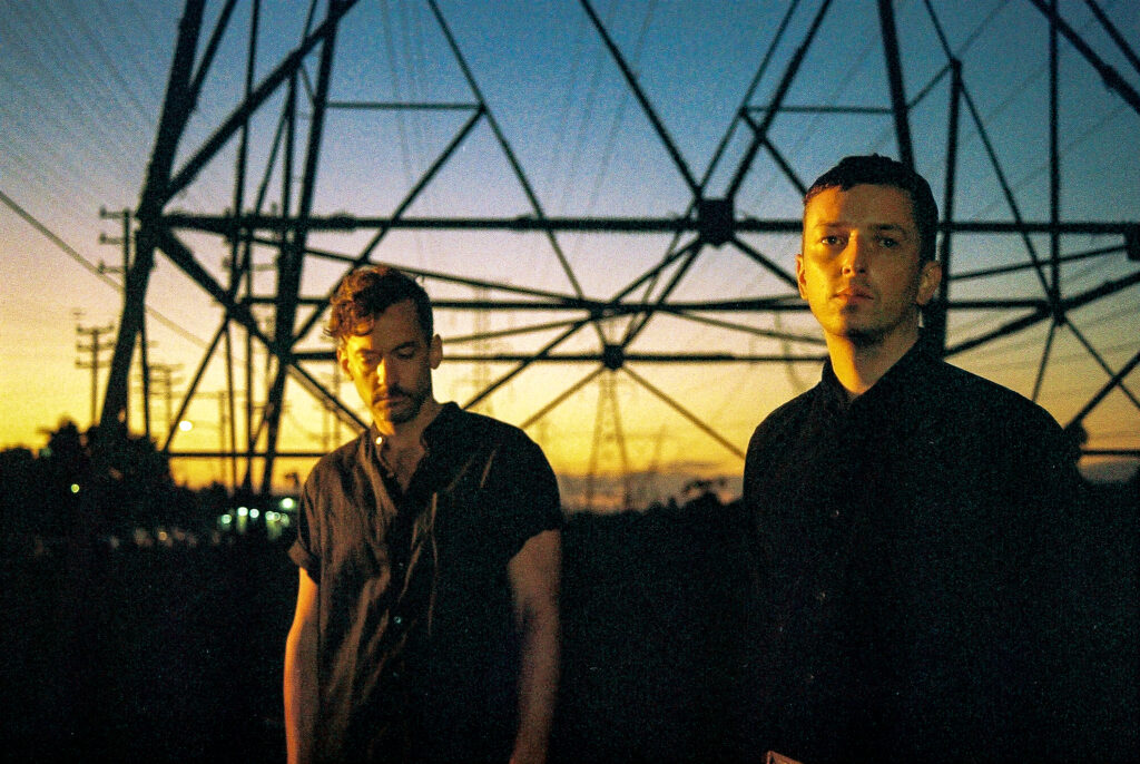 Bonobo & Totally Enormous Extinct Dinosaurs Release Joint EP ‘Heartbreak / 6000 Ft.’