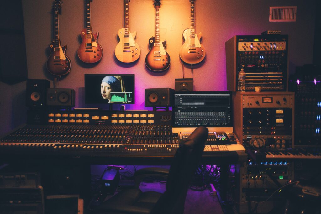 How to Set Up an Organized Home Music Studio