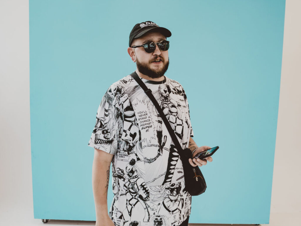 Premiere: DMVU Concocts A Bass Frenzy In “Chemicals”