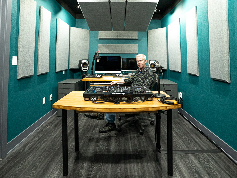 The Magnetic Studio Project Part 5 – Installing The Gear And Lighting It Up