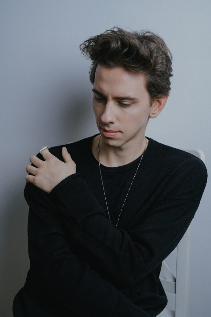 VLADE KAY RELEASES NEW SONG: LIVING THE HIGH LIFE IN NEW SONG ‘CHANEL’