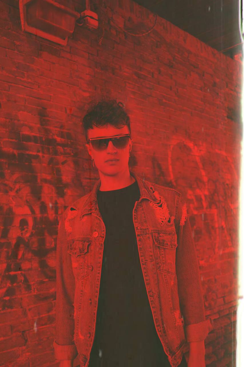 Interview: Federico Rosa - Behind The Scenes Of 'The Party Is Back'