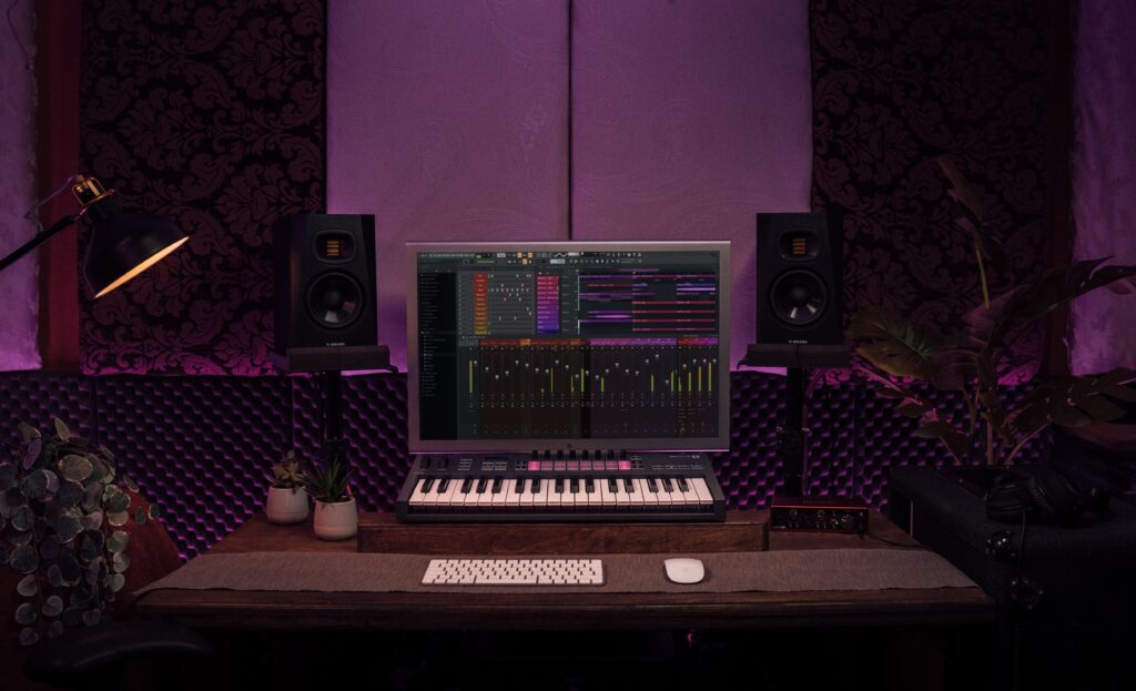 Producer Spotlight – Introducing Novation FLkey Mini and FLkey 37 MIDI Controllers