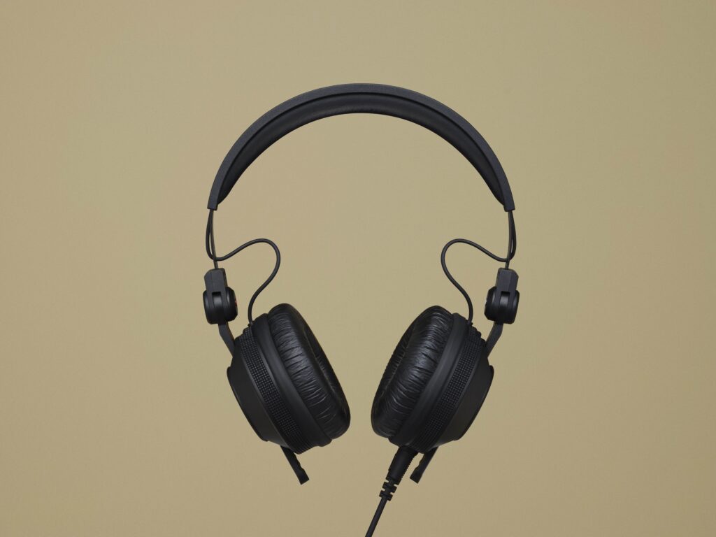 Pioneer DJ Unveils New HDJ-CX On-Ear Headphones