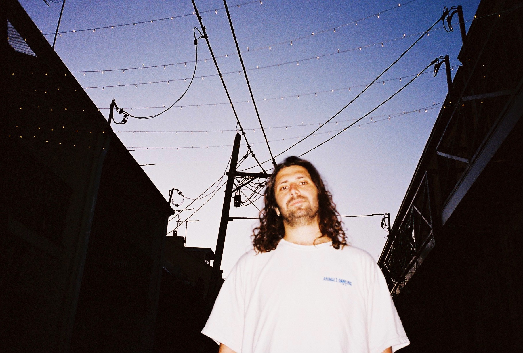 Premiere: Human Movement – Waiting [Of Leisure]