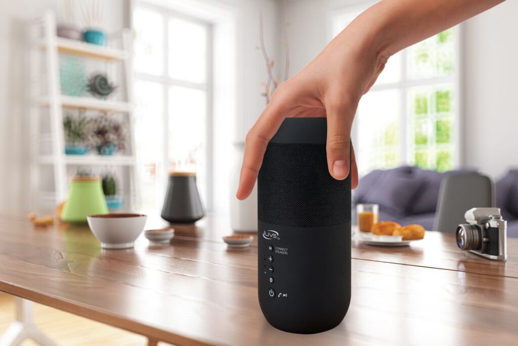 ilive indoor/outdoor solar-powered Bluetooth speakers review: stereo speakers at an affordable price