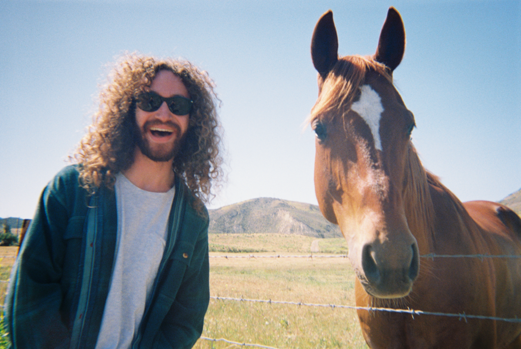 Interview: Justin Jay Talks New, Different Album ‘everything will come together pt.1,’ Industry Pressure & Becoming A Songwriter