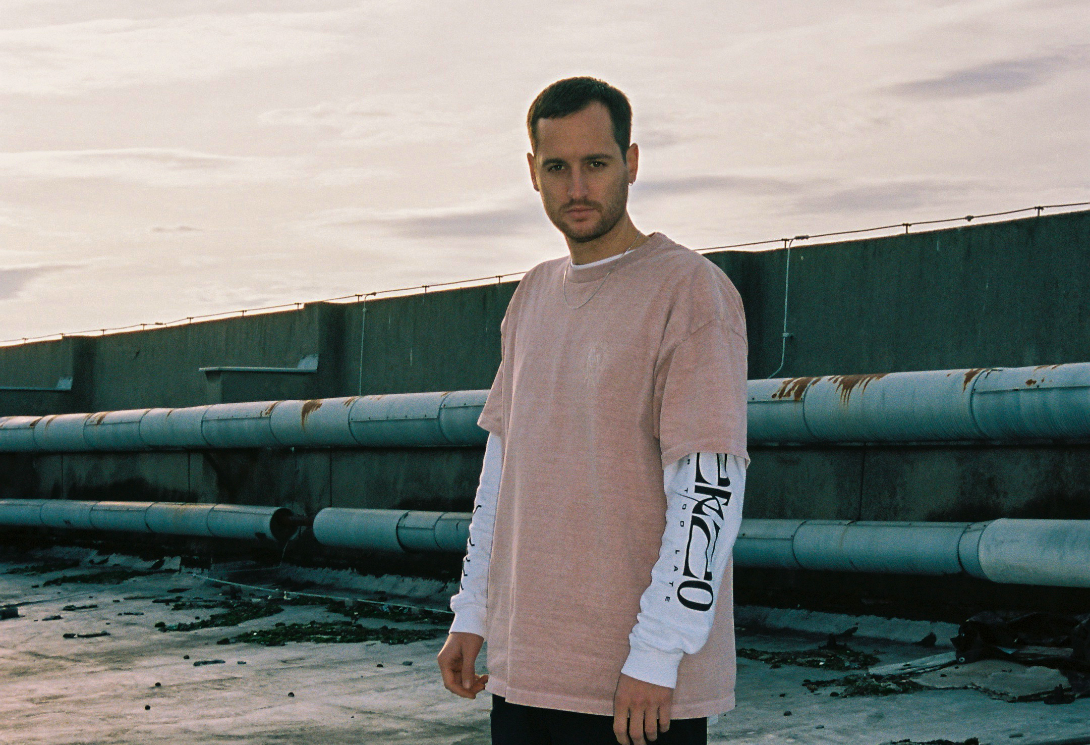 Vril Remixes Julien Bracht’s “Breaking The Waves” From New Album ‘Now Forever One’