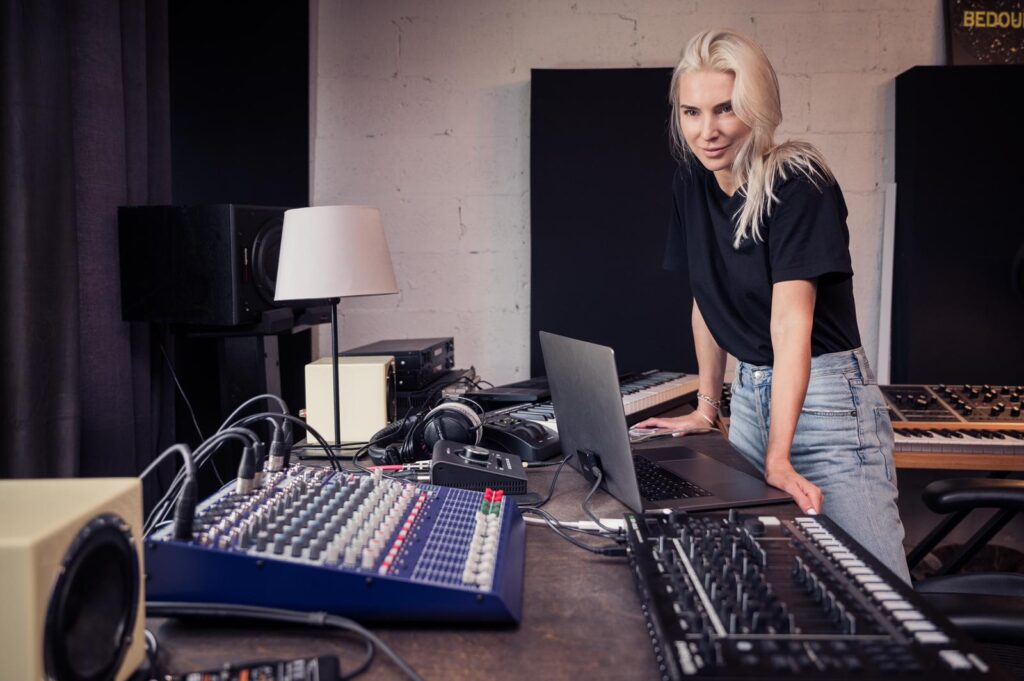 Magnetic Mix 180: Kate Ozz