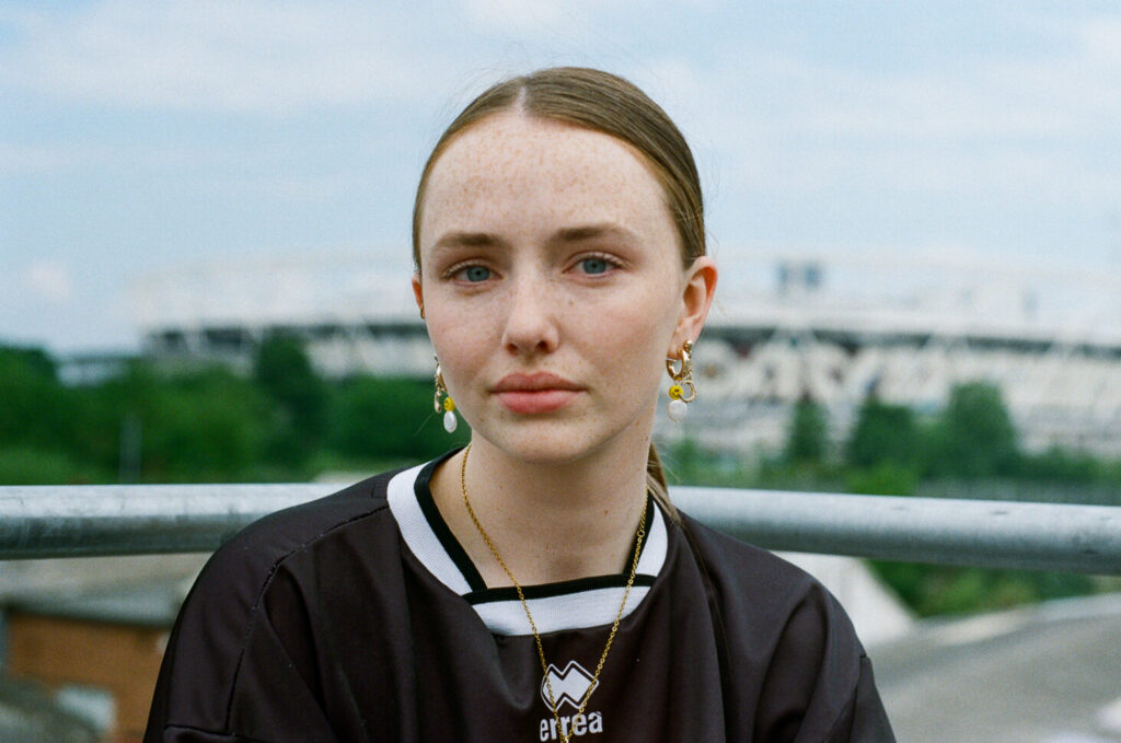 EP Review: LUXE – Belonging [Radical New Theory]