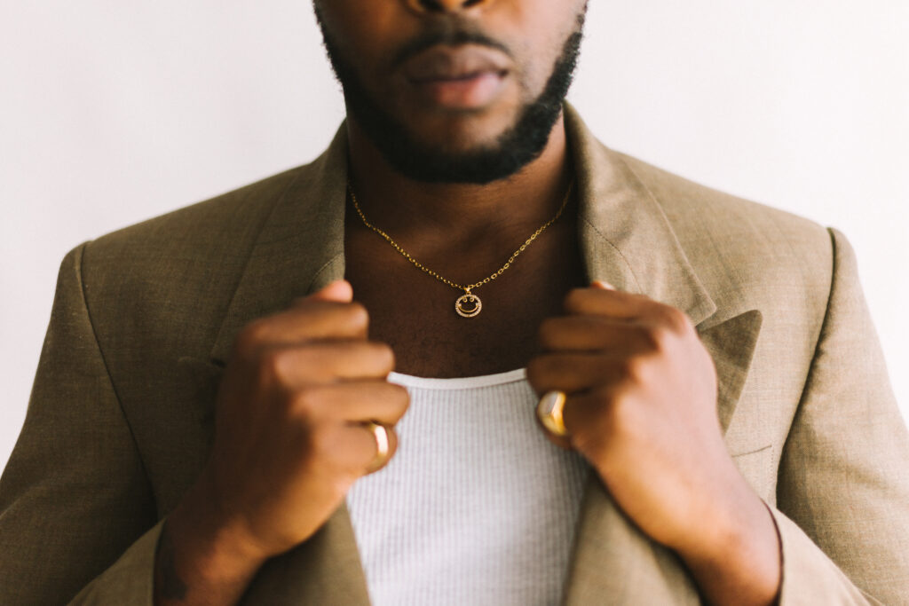 Moise Shares New R&B & Funk-Leaning Single ‘BURN YOU OUT’