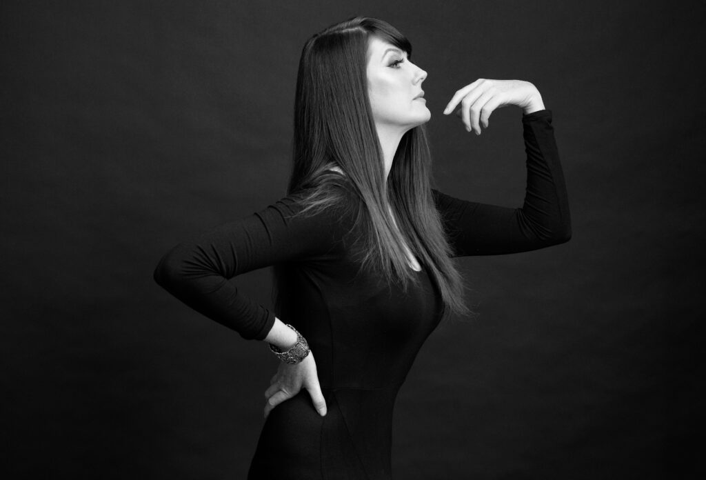 Premiere: Sydney Blu – Make You Mine [Rawthentic]