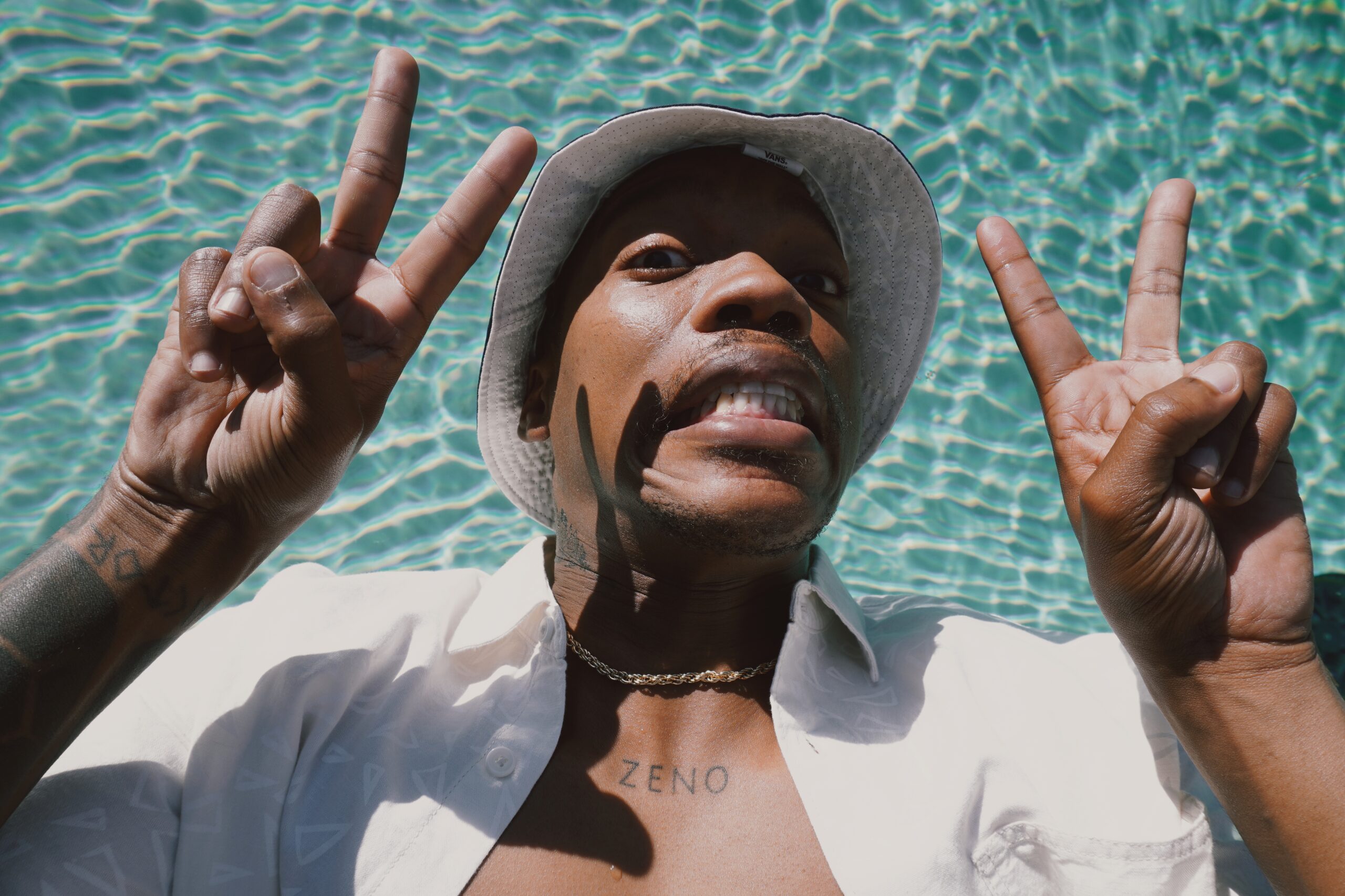 The Extended Cut: MUZI – MAMA EP