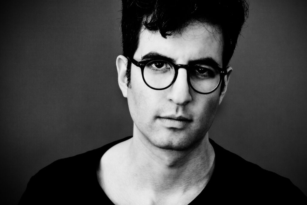 Lights/Out Premiere: Nicolas Bougaïeff – Rip Tie Cut Toy Man [NovaMute] + Interview