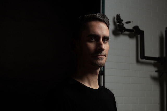 Lights Out Premiere: Hellix – Liquid (Pfirter Remix) [Aerobik]