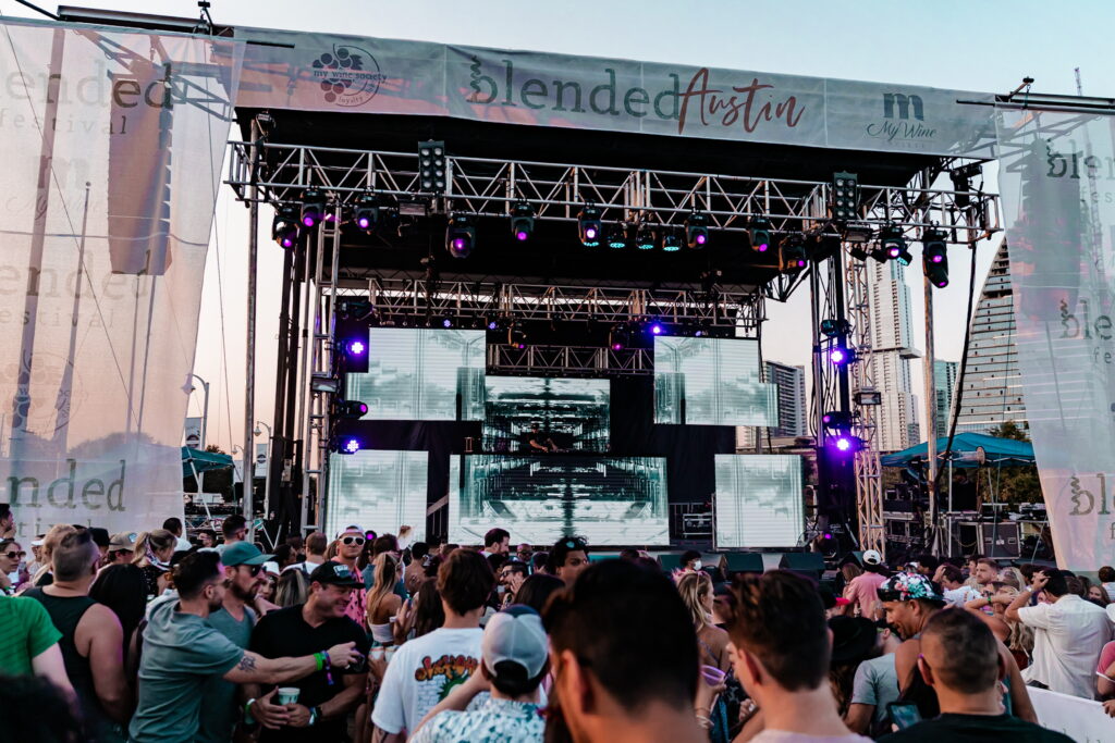 Blended Festival Austin: High End Wine, Top Tier Artists, and Spectacular Vibes (Festival Review)