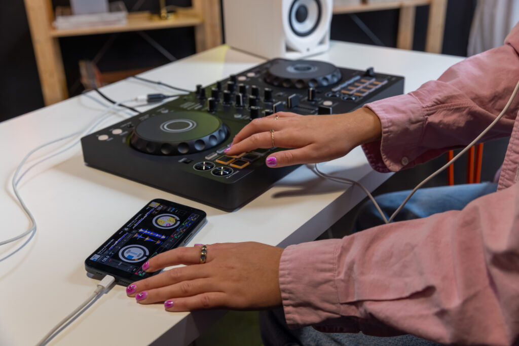 Take Your DJ Skills Anywhere with Pioneer DJ’s New rekordbox Mobile App Upgrade