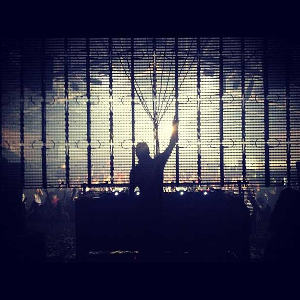 Magnetic Magazine Interviews Thomas Gold