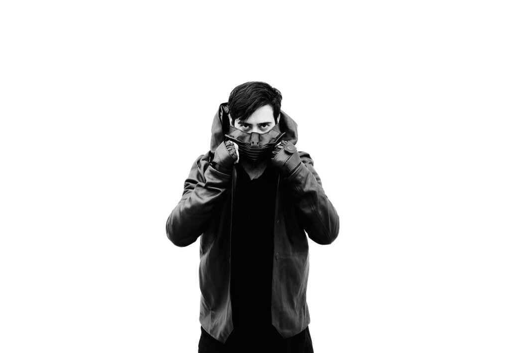 Premiere: Marascia ft RAY: Obscurity (Time Traveler 2019 Re-edit)