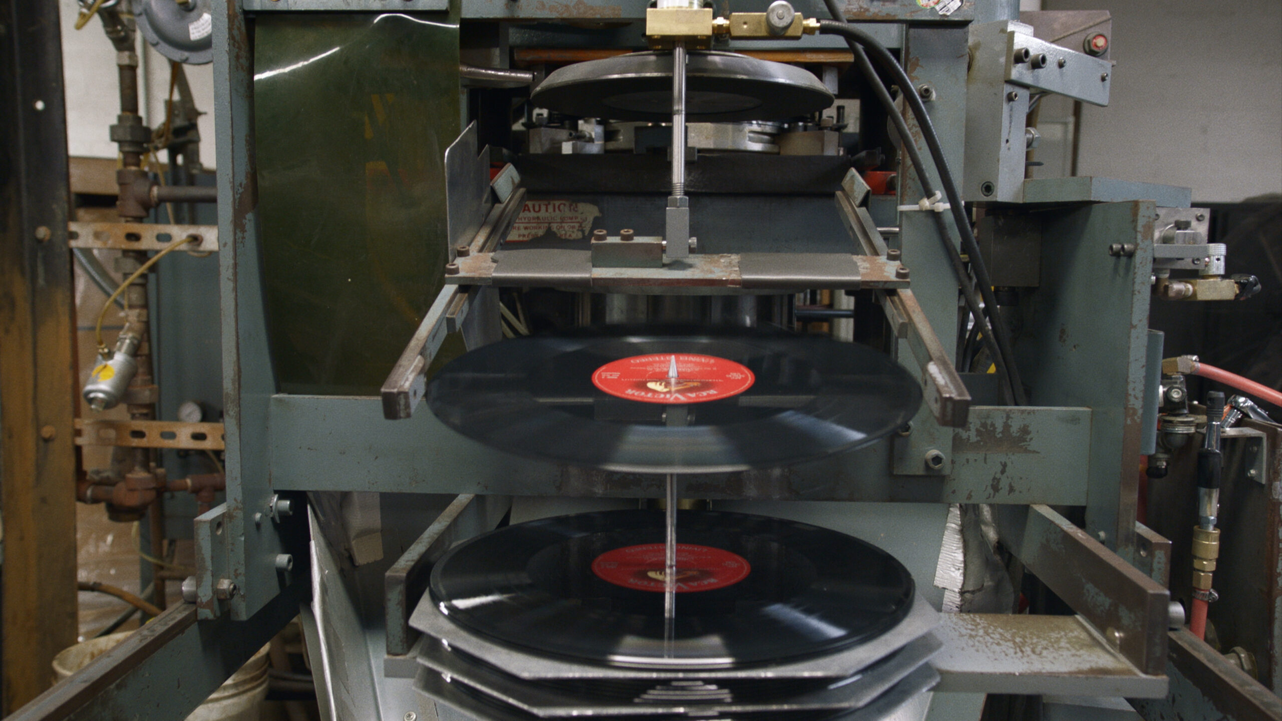 US Vinyl Sales Overtake CDs For First Time In 34 Years During First Half Of 2020