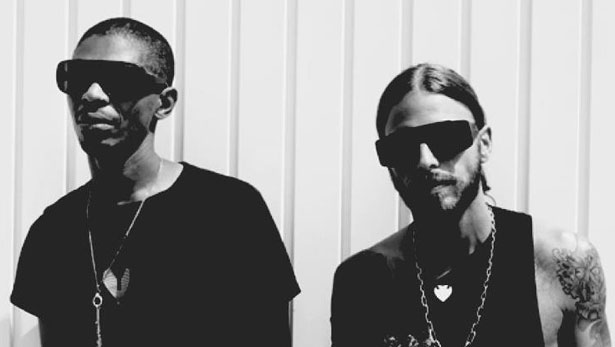 Watch: ‪Art Department‬ On Tour With Onebeat