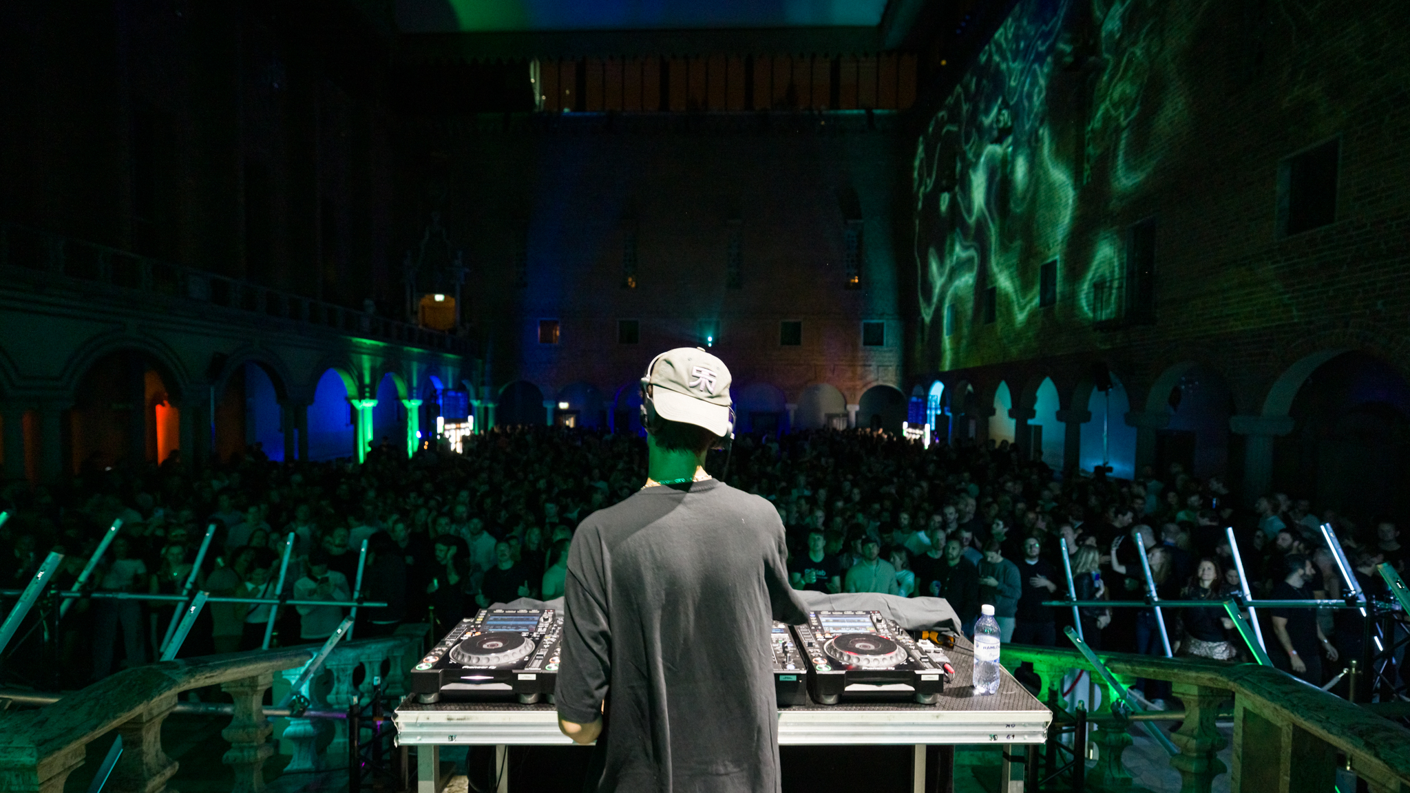 How to Choose the Right Record Label for Your Music: Jeremy Olander Talks Demo-Signing Strategies