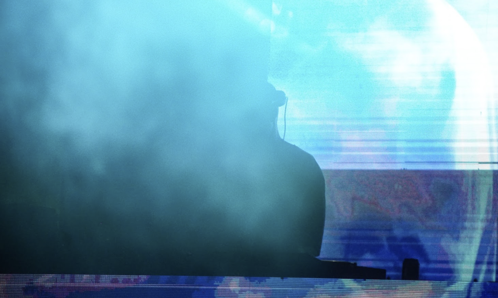 How To Make A Good Mashup: Mashing Up Two Songs Without Any Production Knowledge