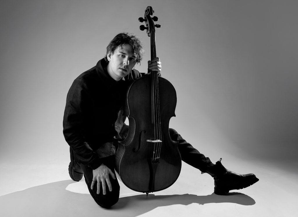 Simon Svoboda shares 5 unique & hauntingly beautiful neo-classical tracks on EP “KAAMOS”