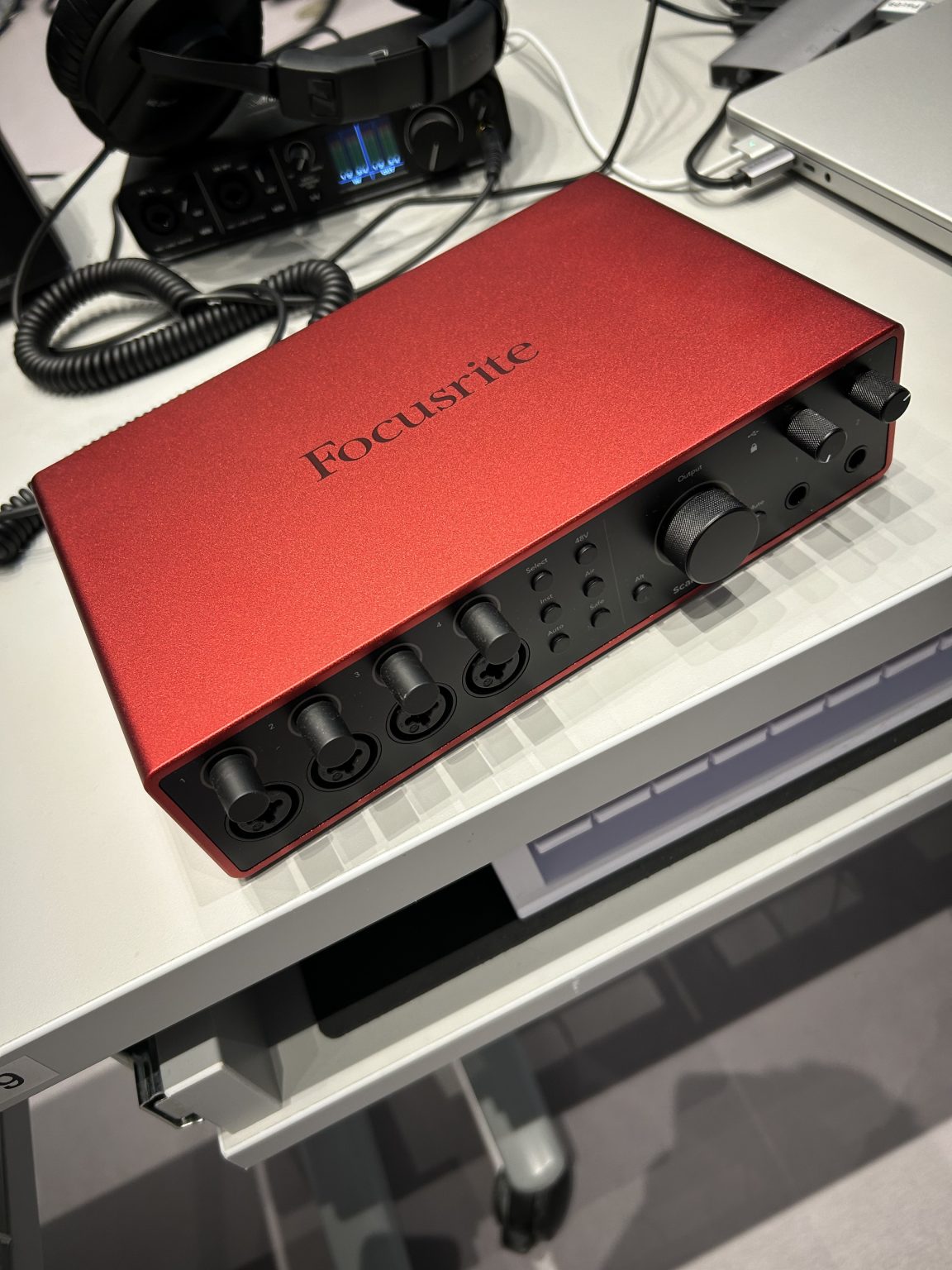 4th Gen Focusrite Scarlett 18i16 Review: An Interface That INSTANTLY ...