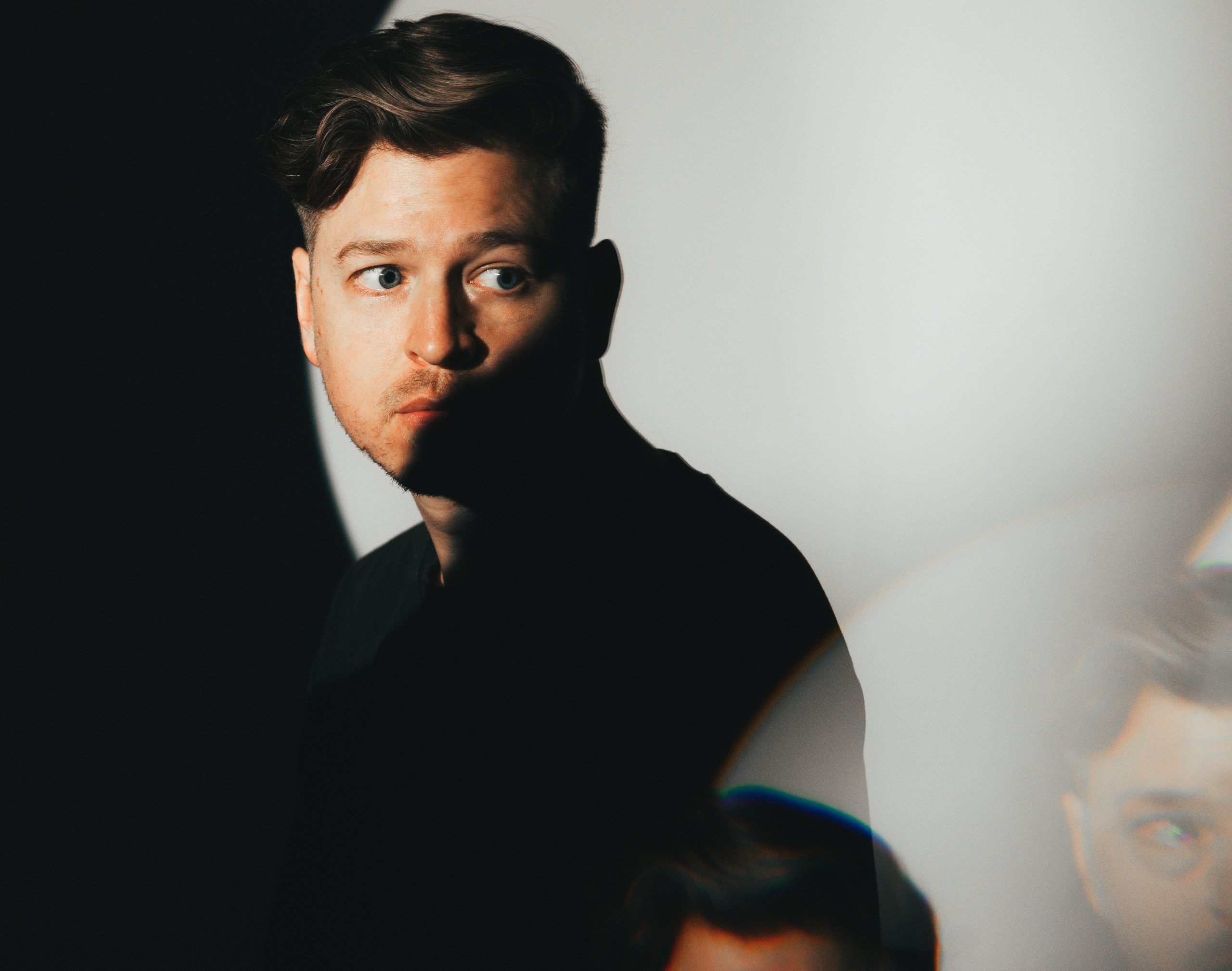 longstoryshort Explores His Mental Duality In Genre-Bending ‘IN MY MIND EP’