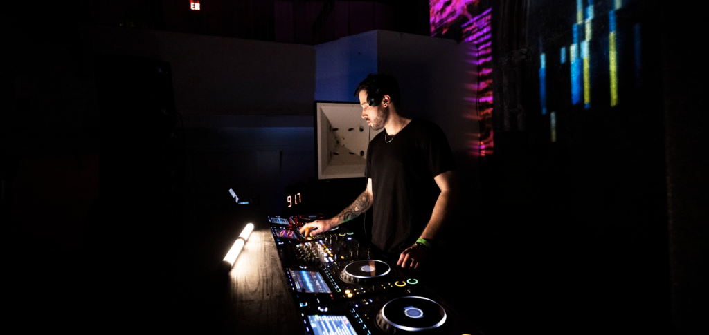 The Role of Mastering in Turning Songs Into a Cohesive Project