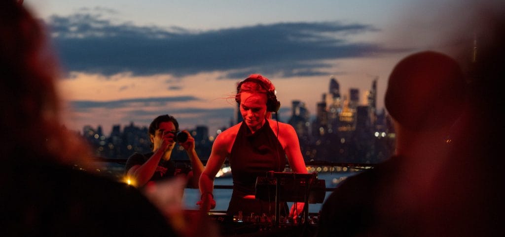 HYPNOZA And Jordan Grace Channel Raw Emotion In ‘Heart of Stone’