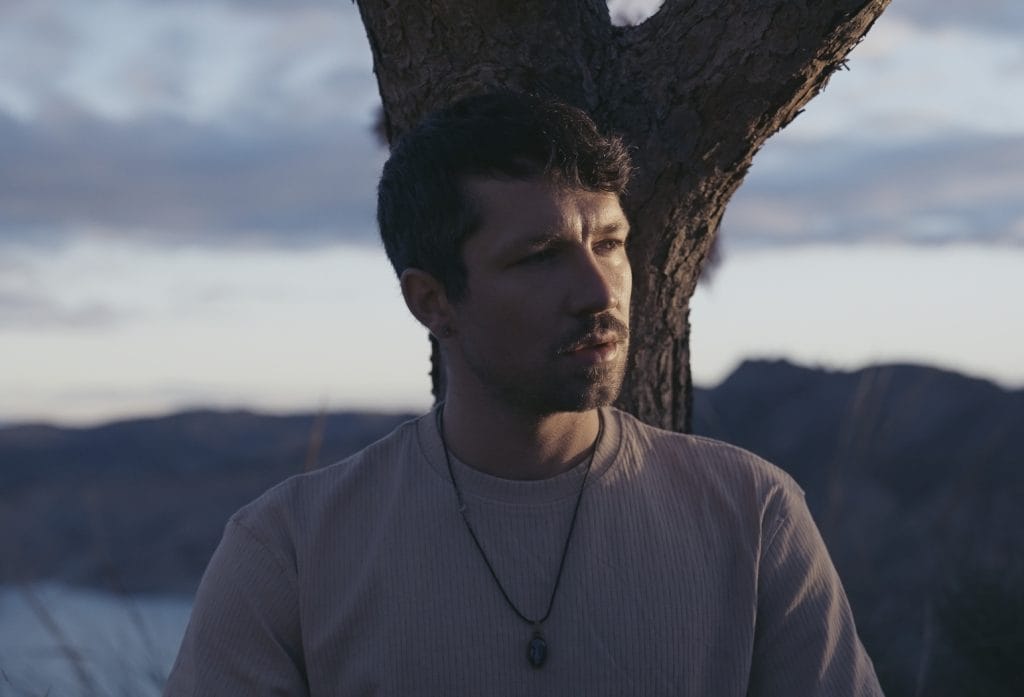 Passive EQs, Low-End Balance, and Felix Raphael’s Sound in DO YOU