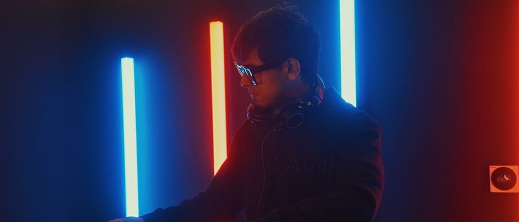 Dreambus shares uniquely deep, hypnotic and stunning new two-track “Stranger/ Visions”