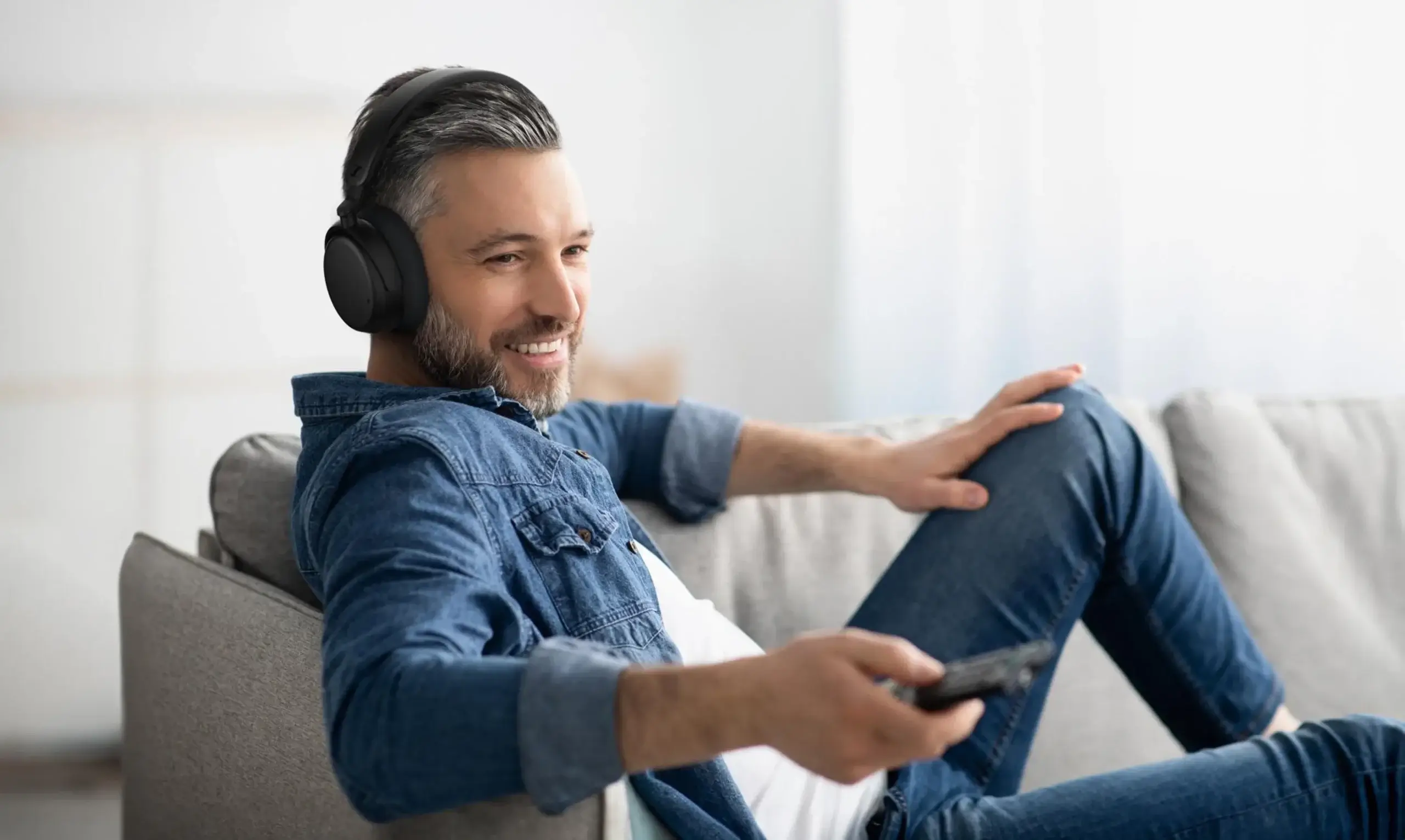 Sennheiser RS 275 Delivers Private, Wireless TV Listening