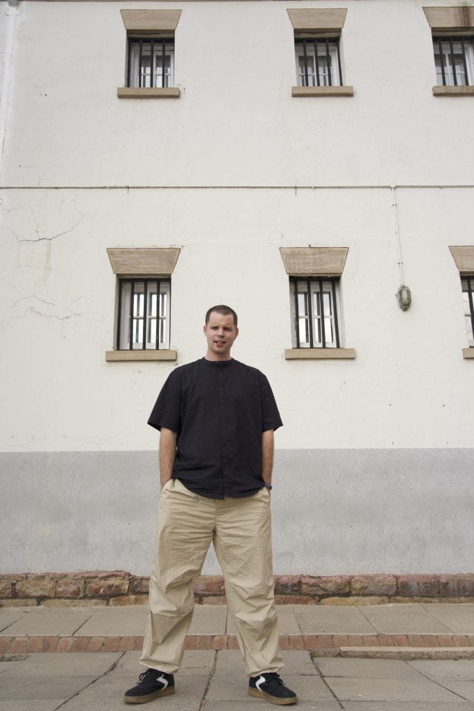 INTERVIEW: Crackazat wants to bring back the GROOVE in 2026 with his new single “Pick Me Up”