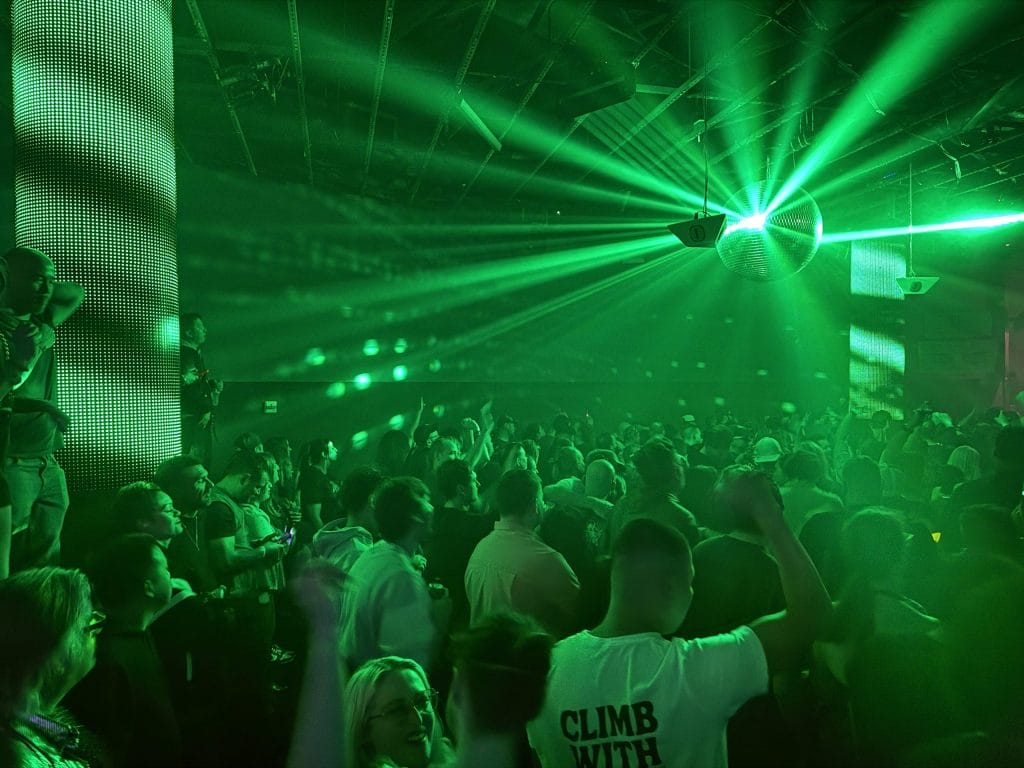 ATB、シアトルのQ Nightclubをソールドアウト、「The Final Chapter Tour