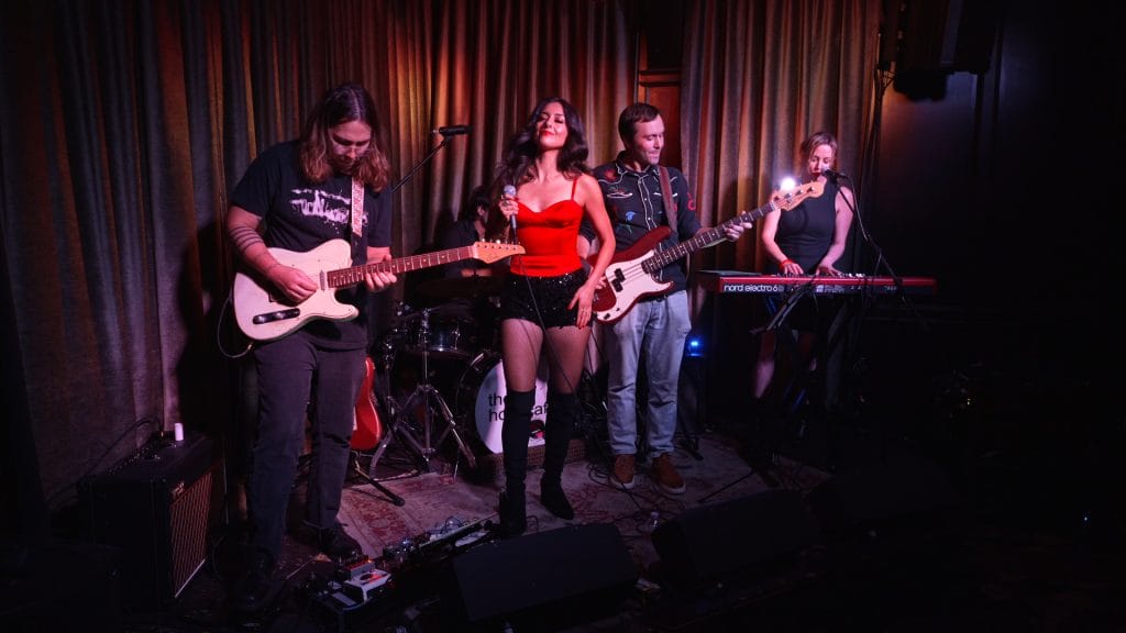 Lauren Vahdani’s Debut Album Stays Close to the Writing