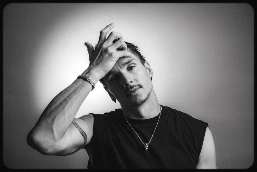 La Vie Sauvageが新作アルバム発表を控え「Don't Fall In Love (Remix)」をシェア