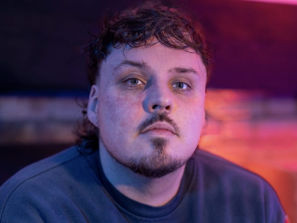 楽曲制作における個性の維持 - Contact Point インタビュー