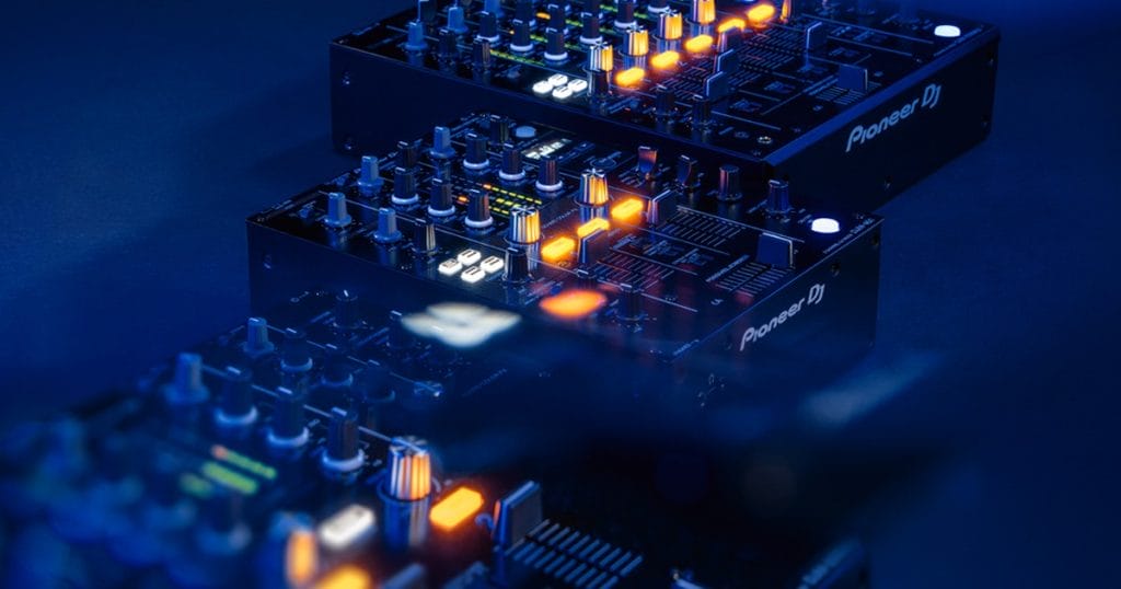 Serato Expands Pioneer Mixer Compatibility With DJ Pro 4.0.6