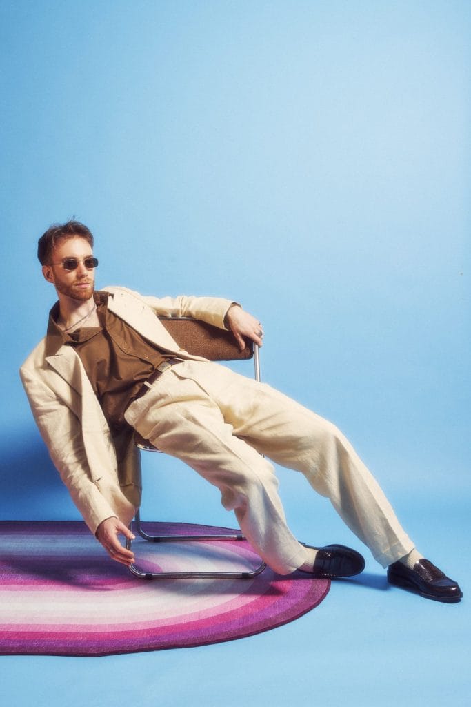 THEOS is at the forefront of the French House revolution with “Love Me Right”
