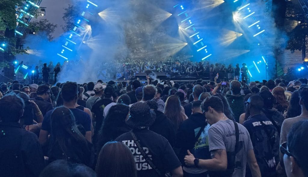 EDM Festival Tips For People Going For The First Time (6 Essential Things To Never Forget)