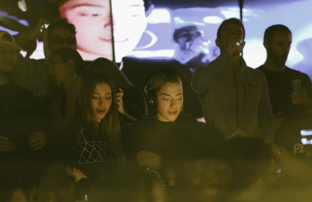 me n ü Talk “YOUR EYES,” Hope House, And Finding Inspiration Outside The Club