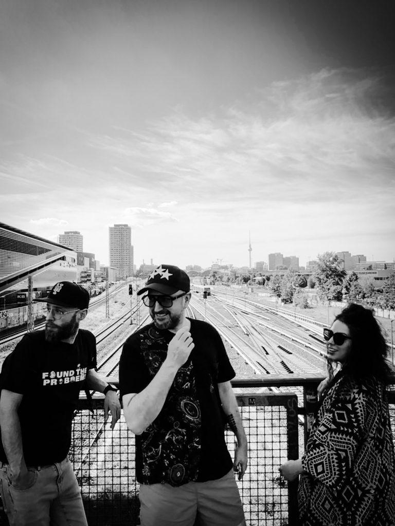 BLR と Amber Revival、デュアルフォーマット・エレクトロニックレーベル「blooom⋮」をローンチ