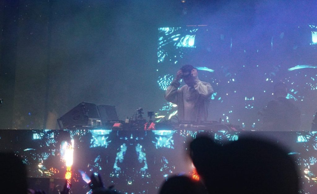 Best DJ Headphones For House DJs: 5 Choices And Some Guidance On What’s Best For You