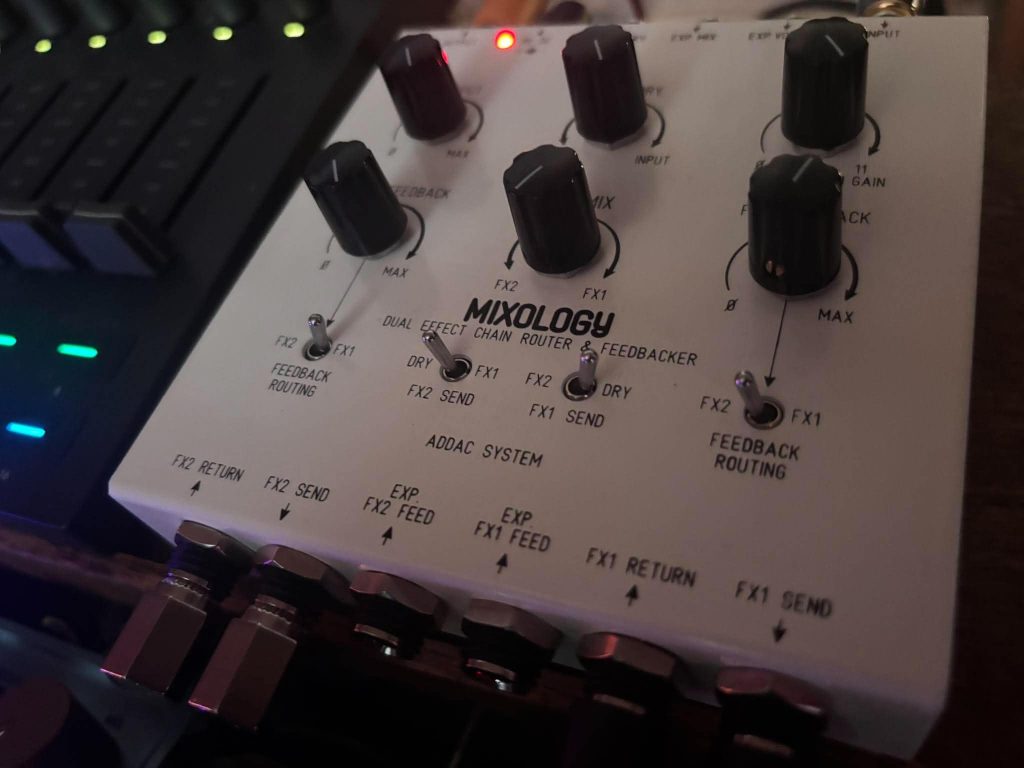 ADDAC System Mixologyレビュー：愛用ペダルの驚くべき操作性