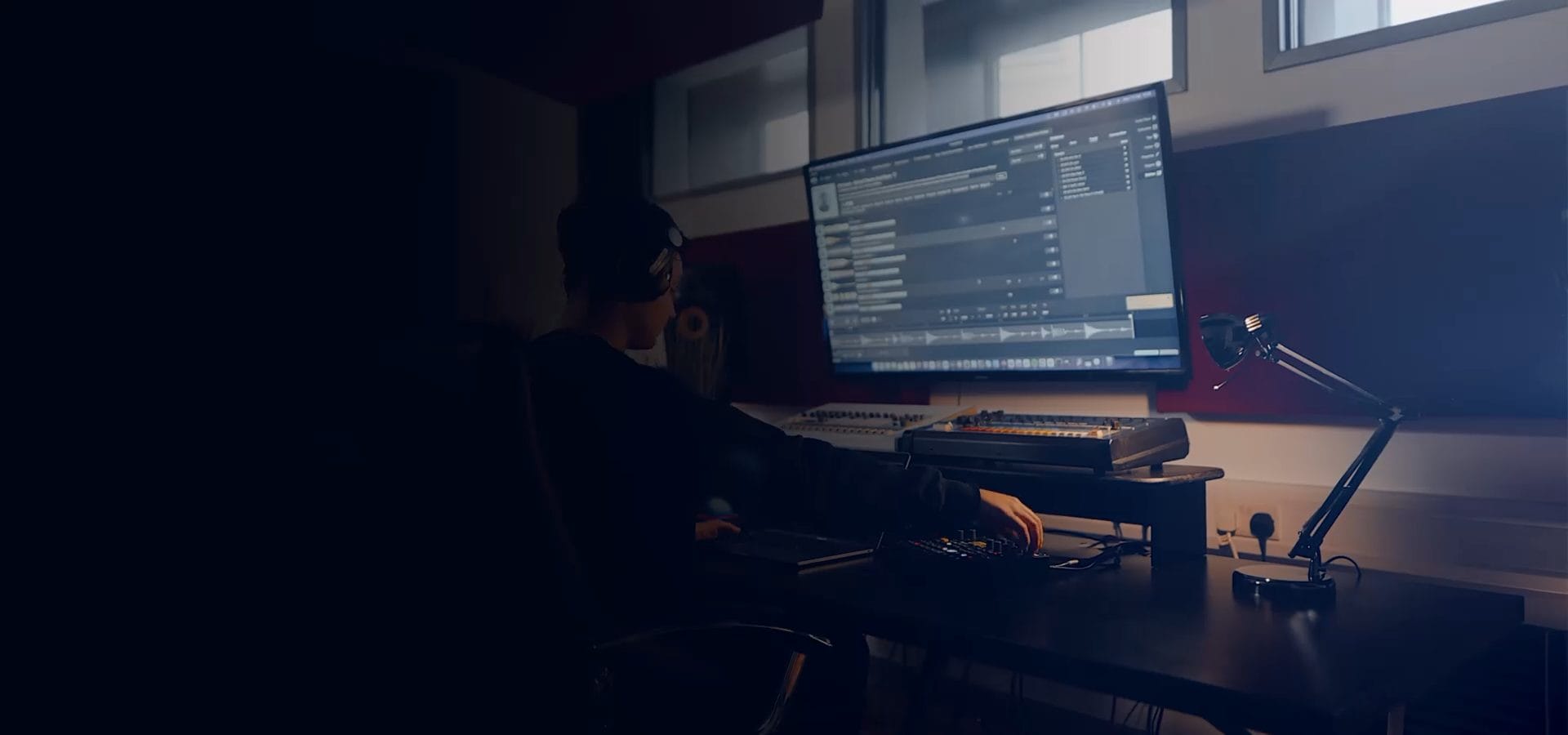 Loopcloud Adds Free ProducerTech Training, Smarter AI Search, And Updated Drum And Play Plugins